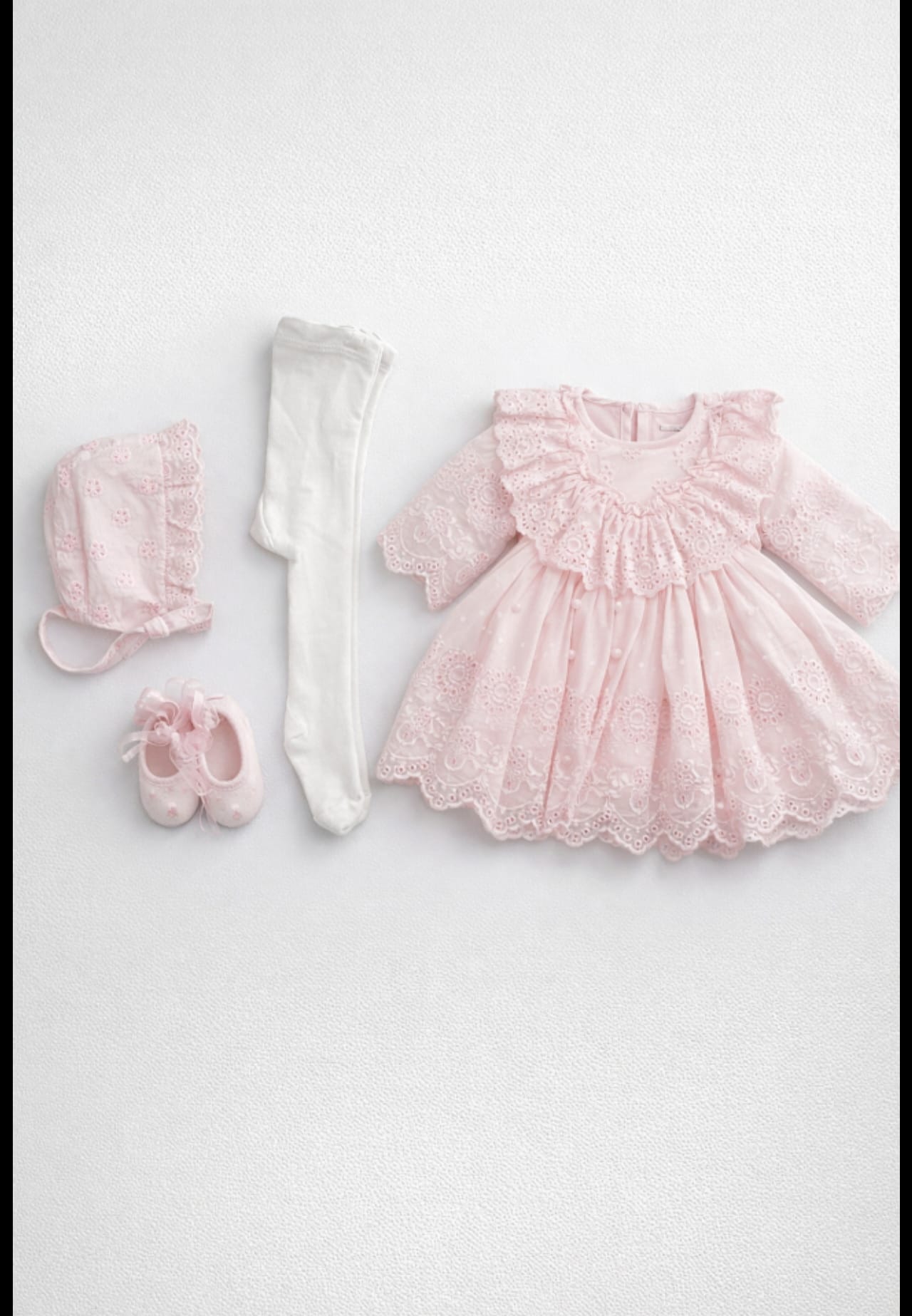 SET BOOTEZ ROCHIE AURORA 0-3 si 3-6 &nbsp;LUNI&nbsp;