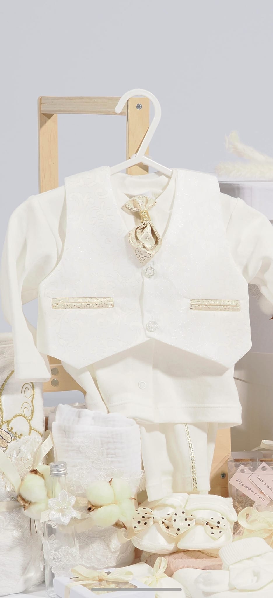 Costum de botez băieți „Erik” cu vestă și cravată